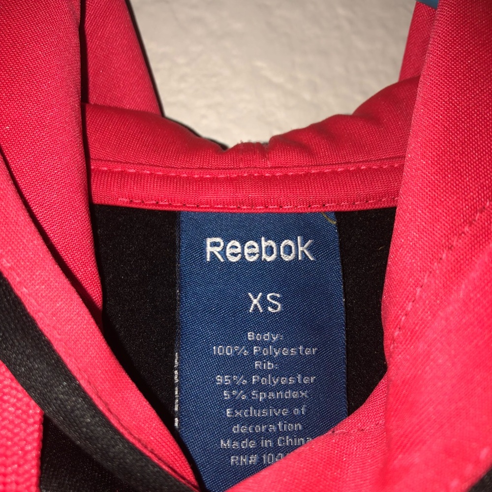 Active Reebok Pullover - Picture 4 of 4